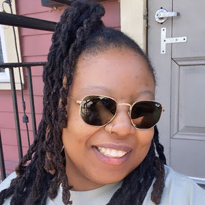 Meet your Posher, O'neisha